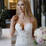 Andreea Bălan lansează „Nopți albe”